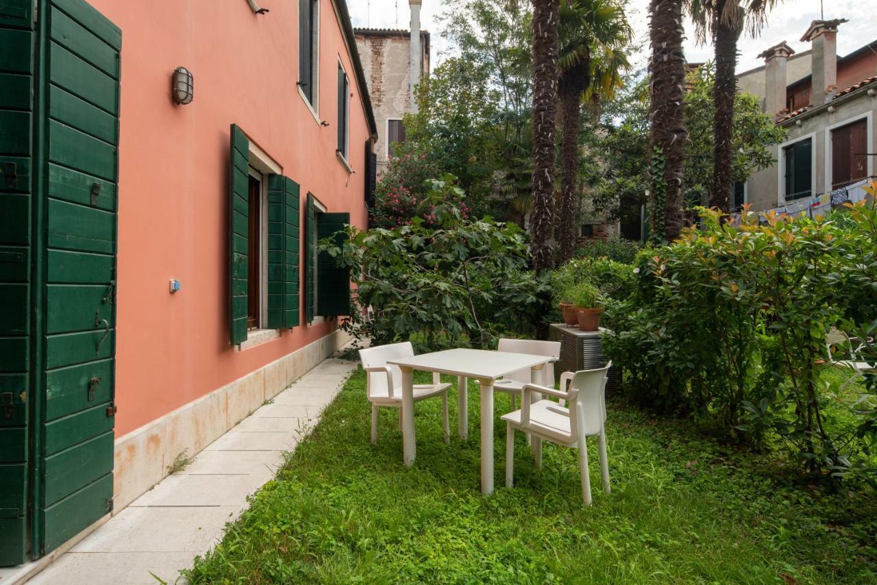 Garden Apartment Benátky Exteriér fotografie