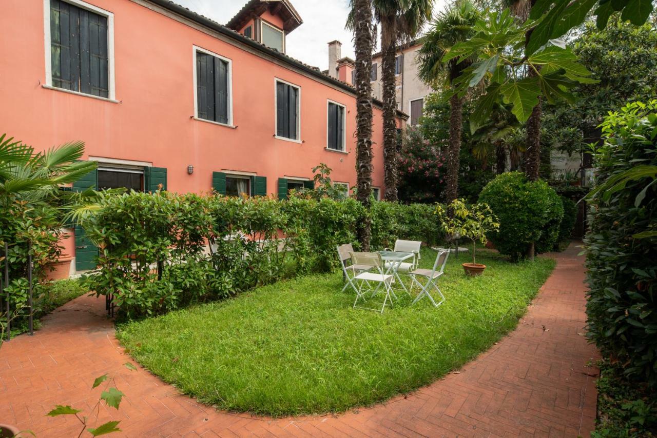 Garden Apartment Benátky Exteriér fotografie