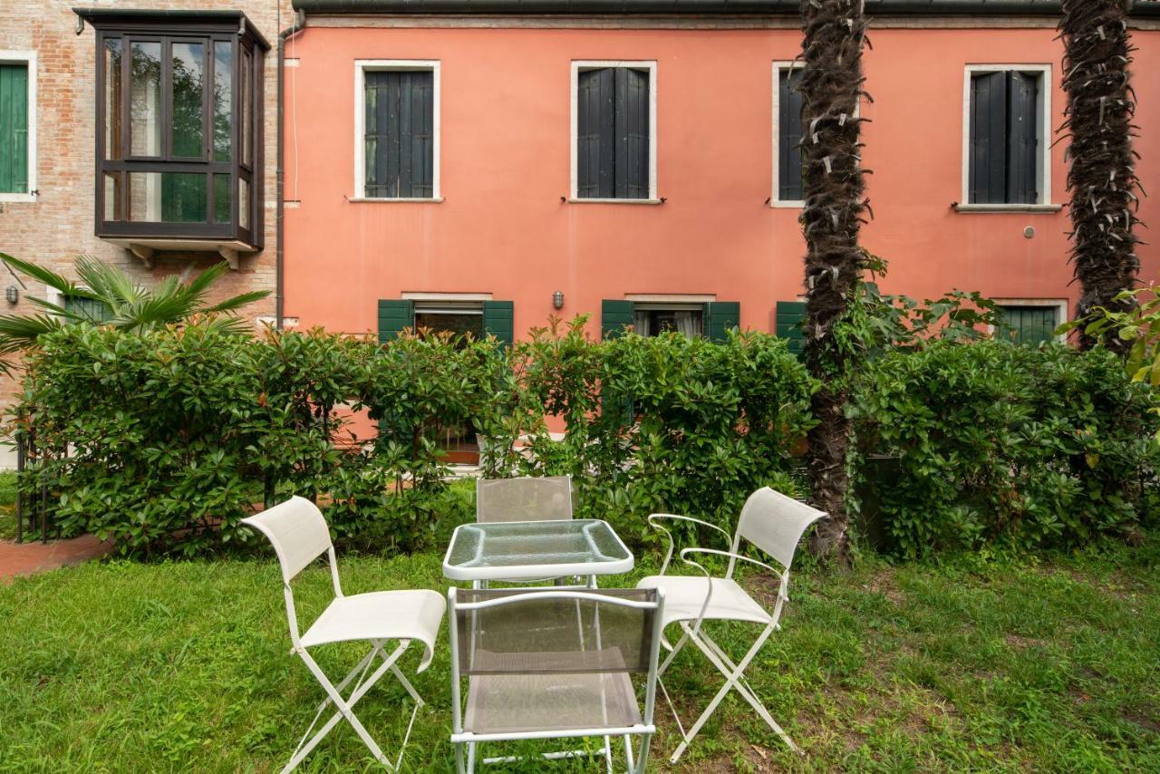 Garden Apartment Benátky Exteriér fotografie