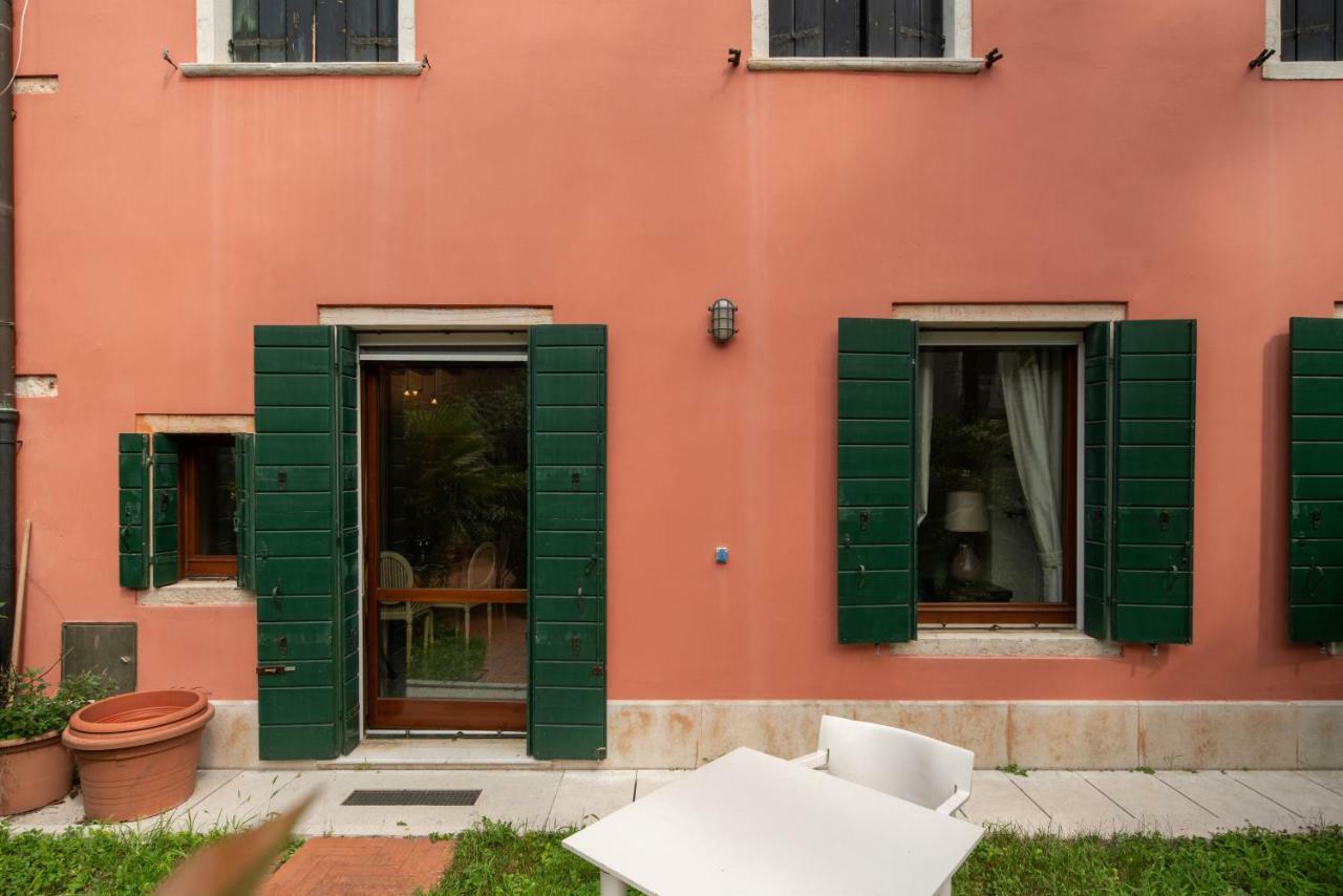 Garden Apartment Benátky Exteriér fotografie